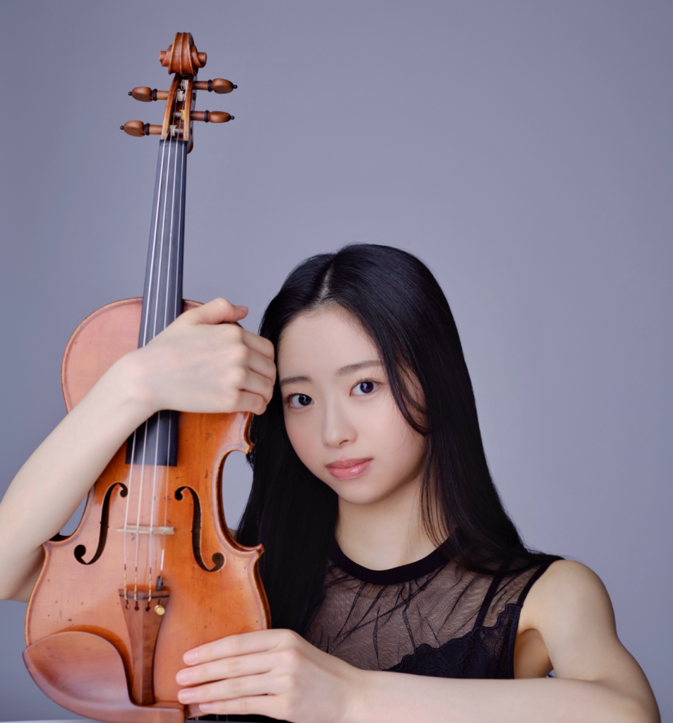 中原梨衣紗Riisa Nakahara